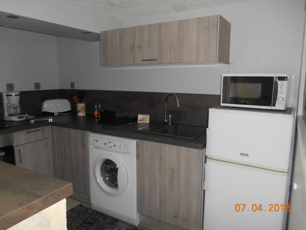 Agreable Studio Pres De St Remy De Provence Eyragues Exterior photo